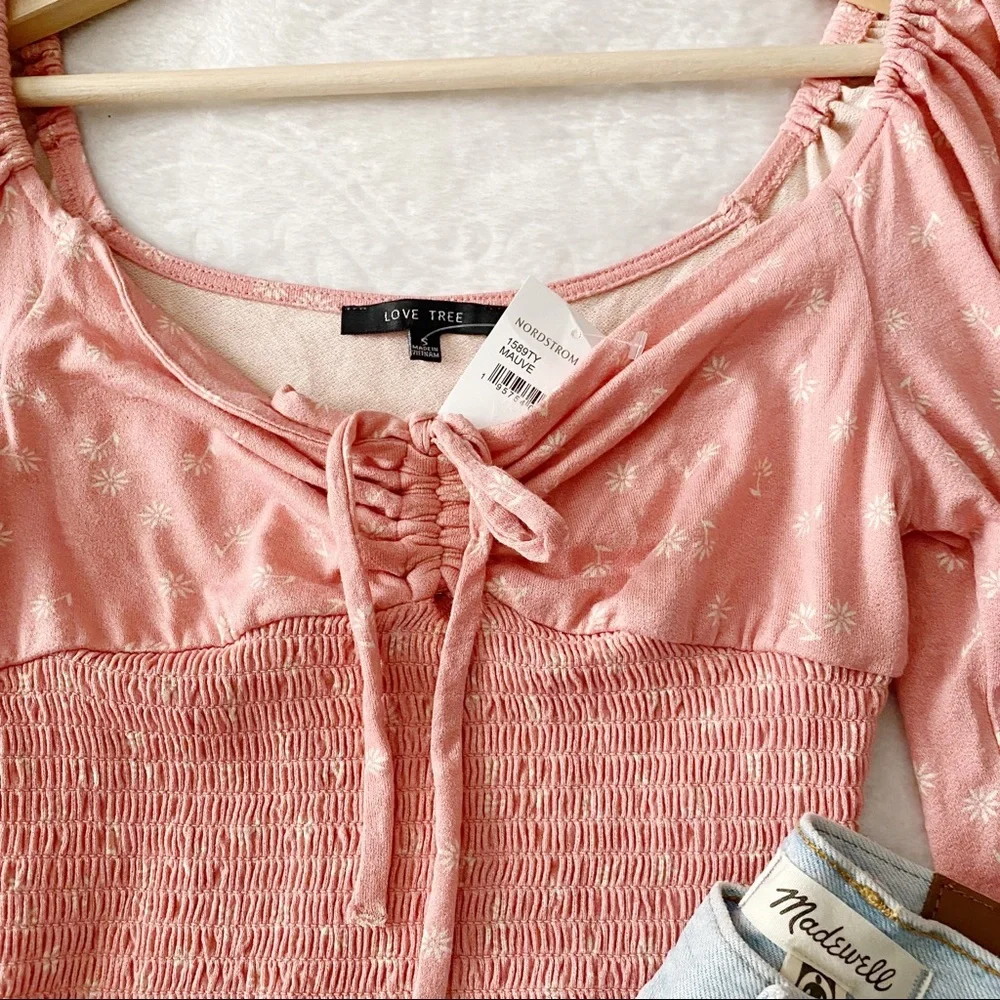 NWT Pink & White Floral Print Smocked Waist Cropped Blouse